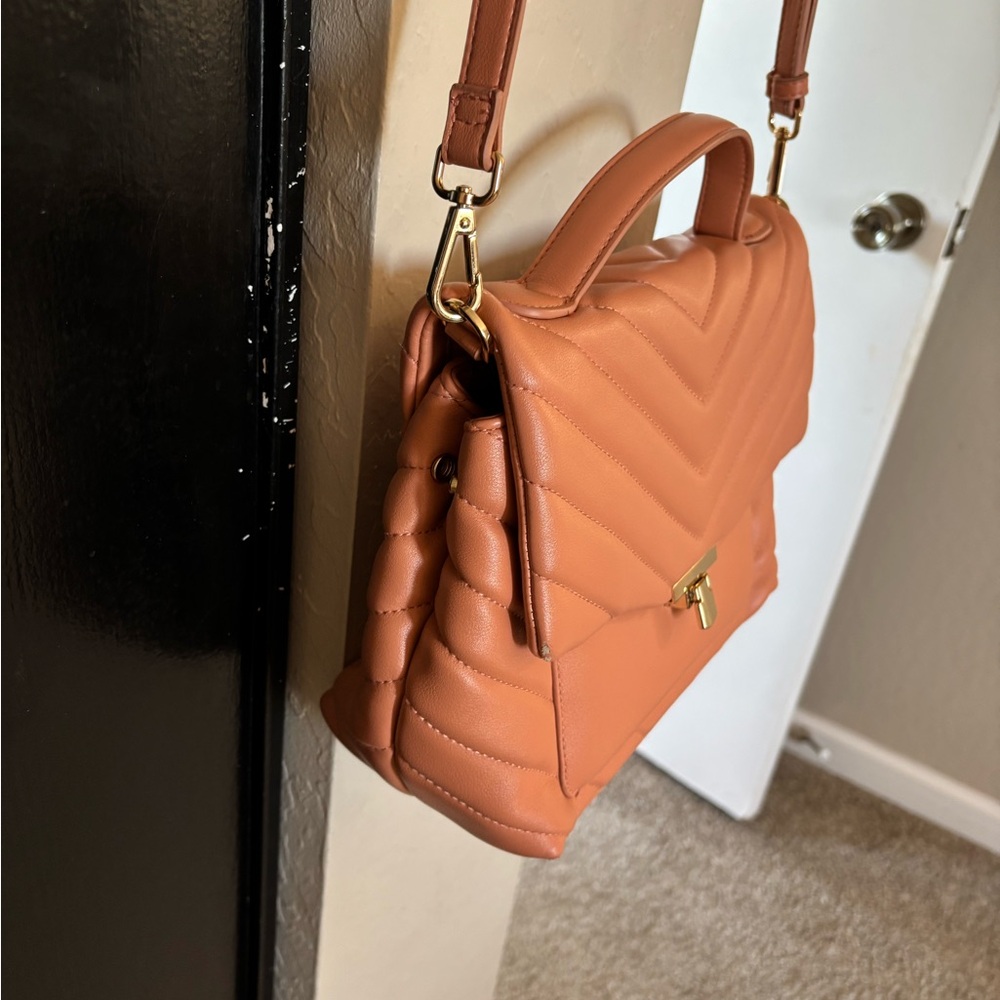 ( A NEW DAY) Elegant Quilted Women's Bag - Picture 4 of 12